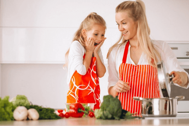 mother-daughter-cook.png